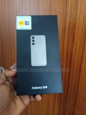 New Samsung Galaxy S24 256 GB Black