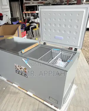 Exceptional Quality Double Door Pearl PCF-6040-1A Chest Freezer
