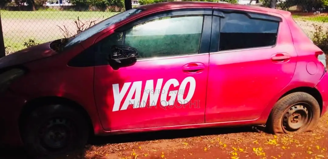Toyota Vitz 2012 Pink