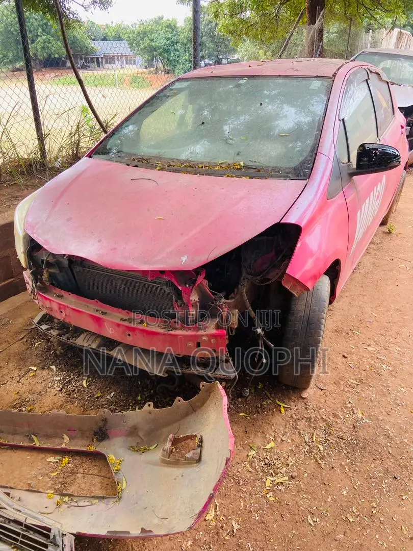 Toyota Vitz 2012 Pink