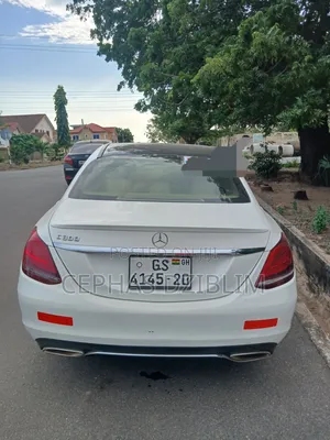 Mercedes-Benz C300 Base Sedan RWD (2.0L 4cyl 7A) 2016 Blue