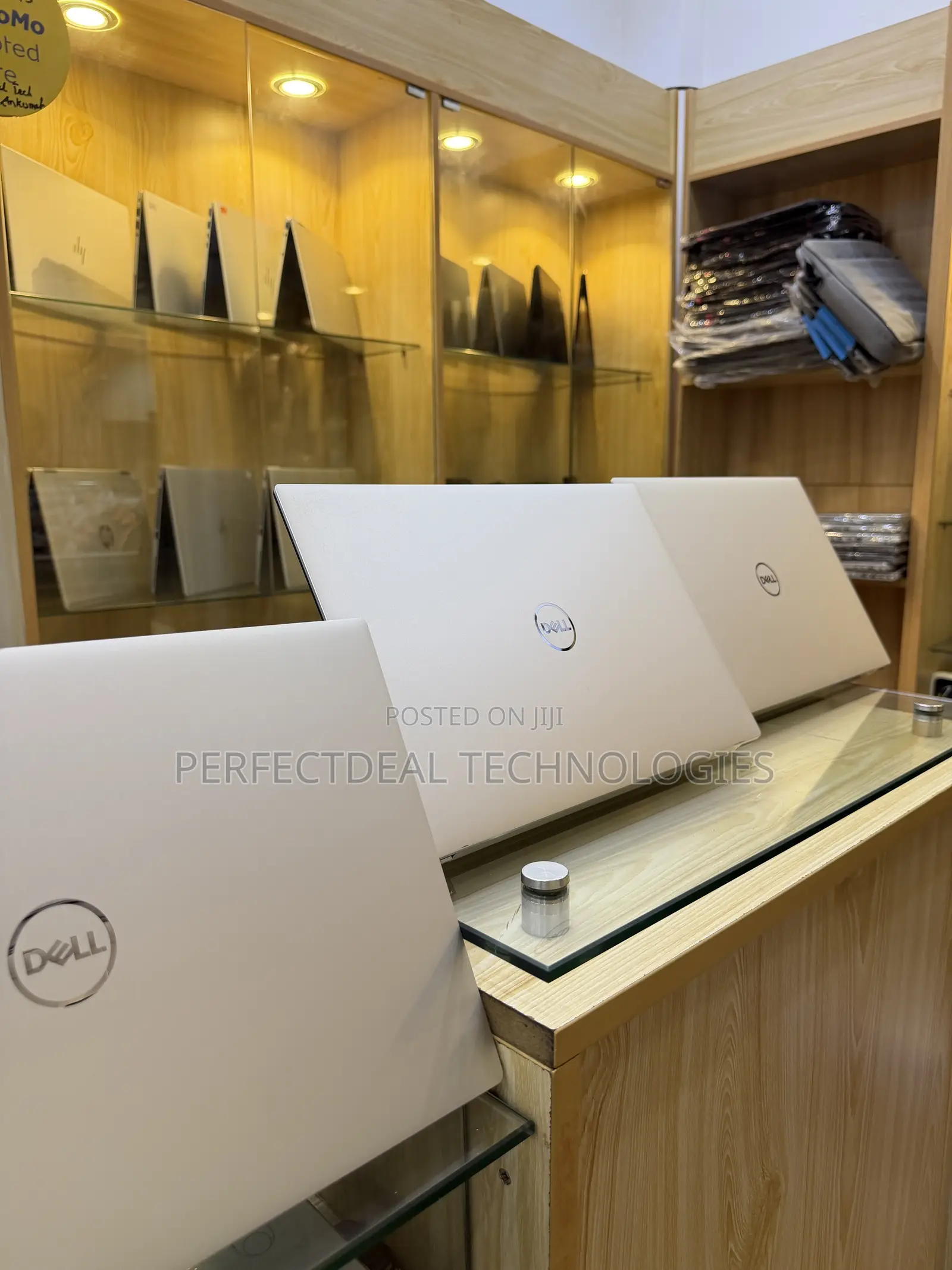 New Laptop Dell XPS 15 9510 16GB Intel Core i9 SSD 512GB