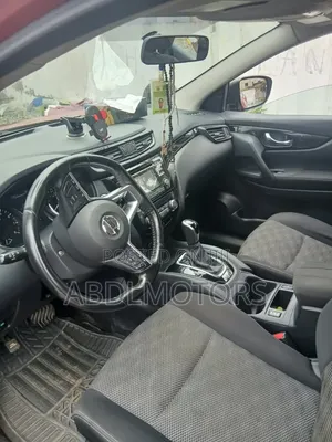 Nissan Qashqai 2018 Red