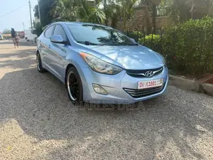 Hyundai Elantra Limited Sedan FWD (1.8L 4cyl 6A) 2013 Blue
