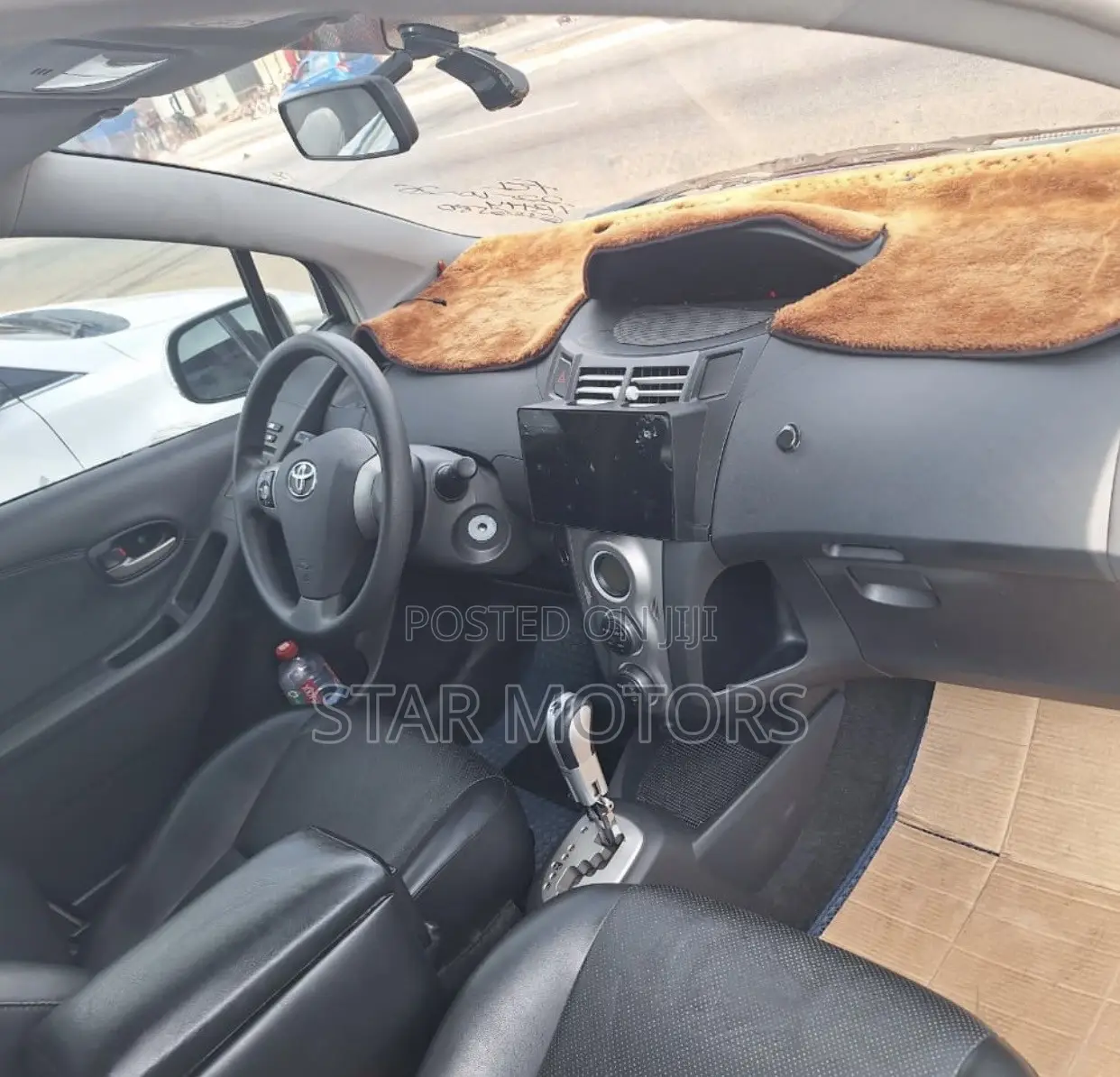 Toyota Yaris 2011
