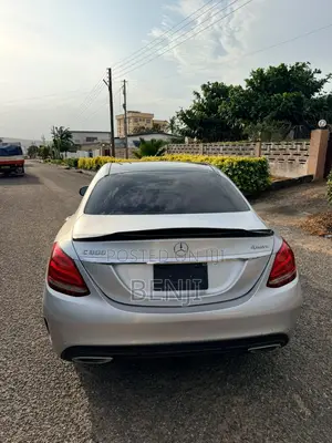 Mercedes-Benz C300 2018 Silver
