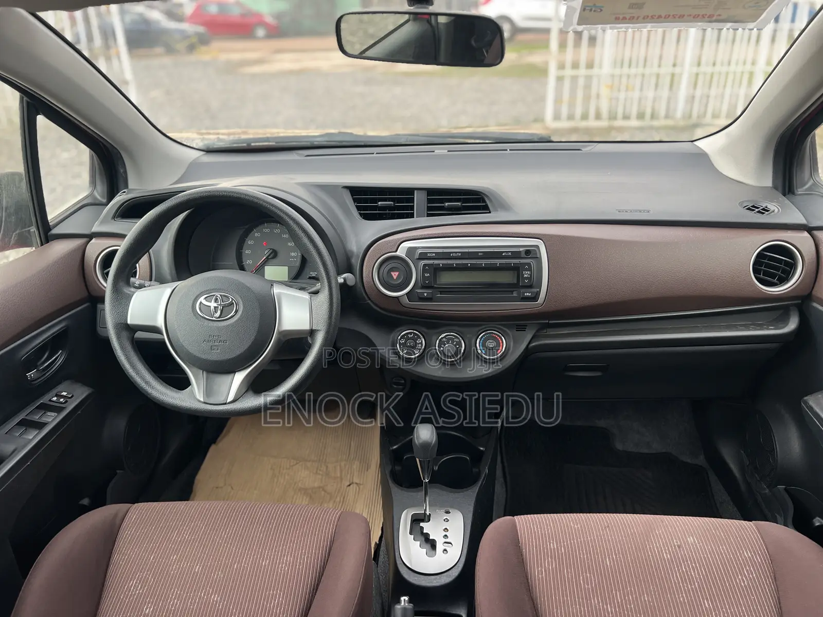 Toyota Vitz 1.3 AWD 3dr 2013 Pink