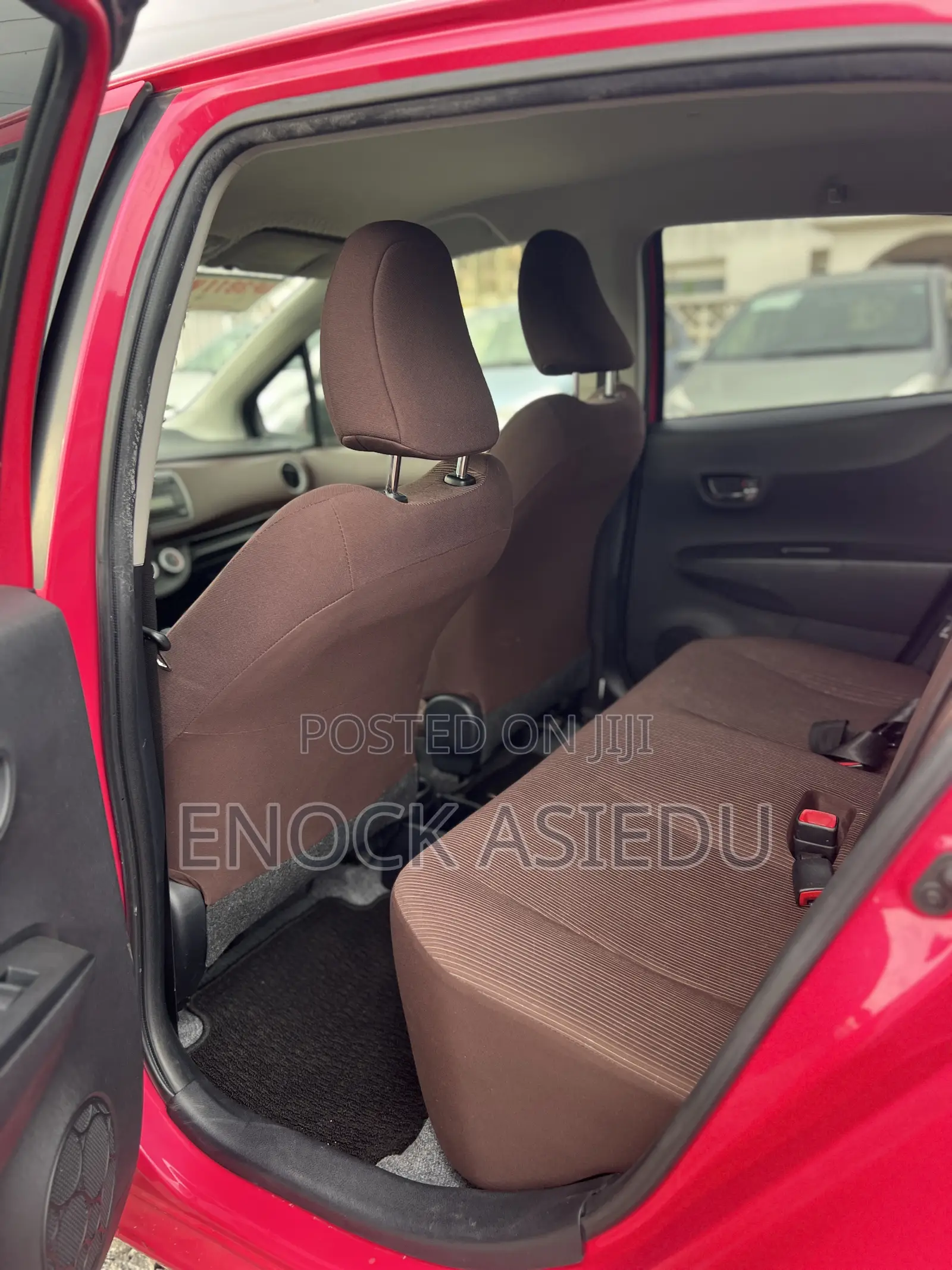 Toyota Vitz 1.3 AWD 3dr 2013 Pink