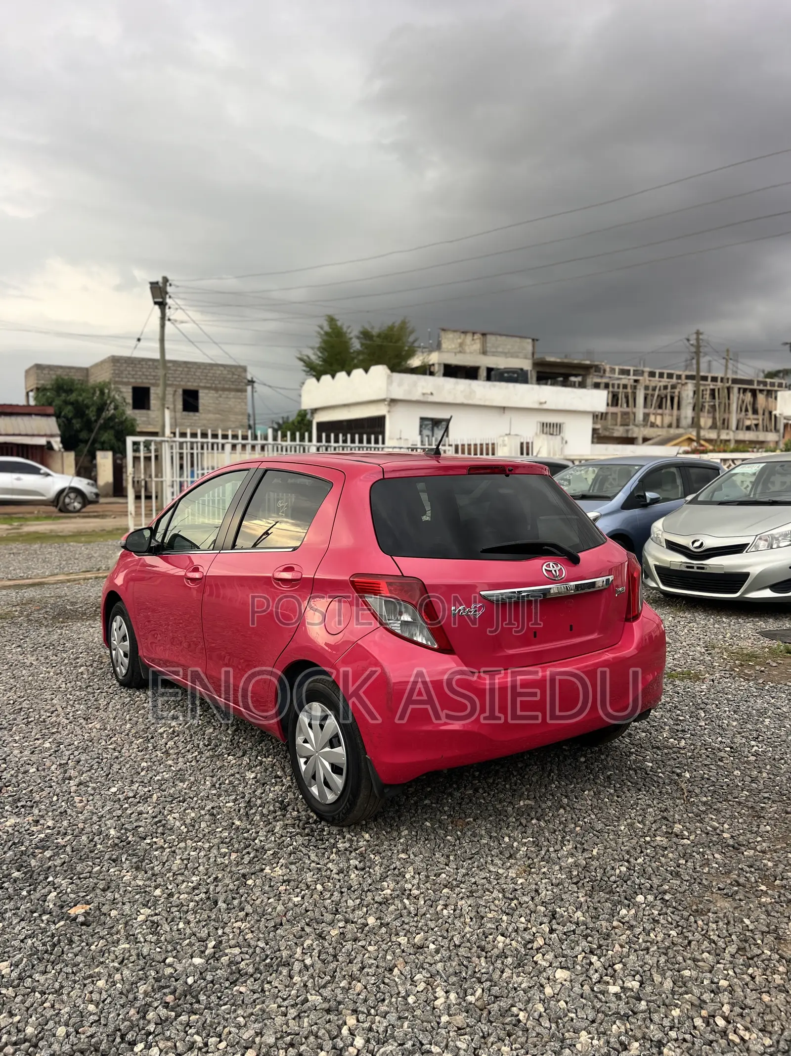 Toyota Vitz 1.3 AWD 3dr 2013 Pink
