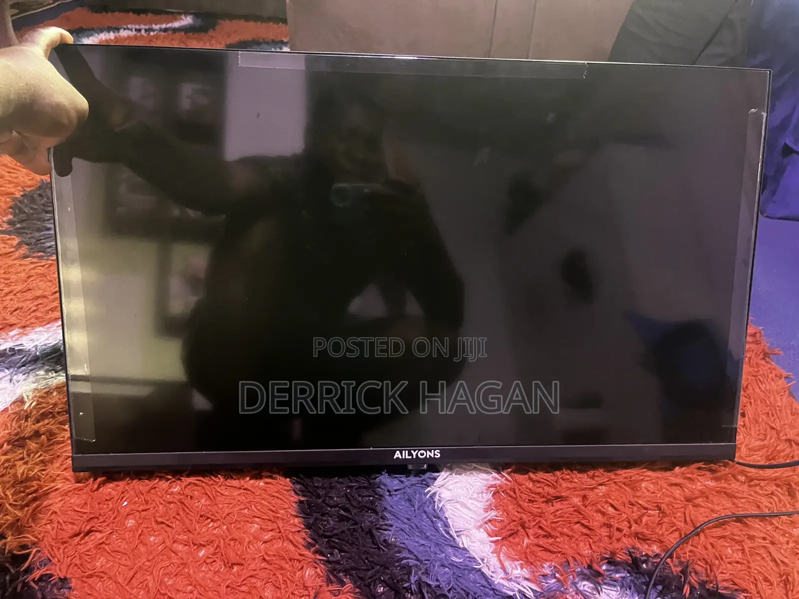 32 Inches Digital Satellite TV