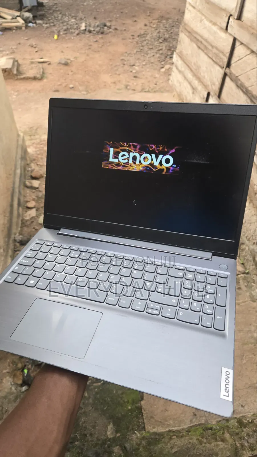Laptop Lenovo V15 8GB Intel Core i3 HDD 1T