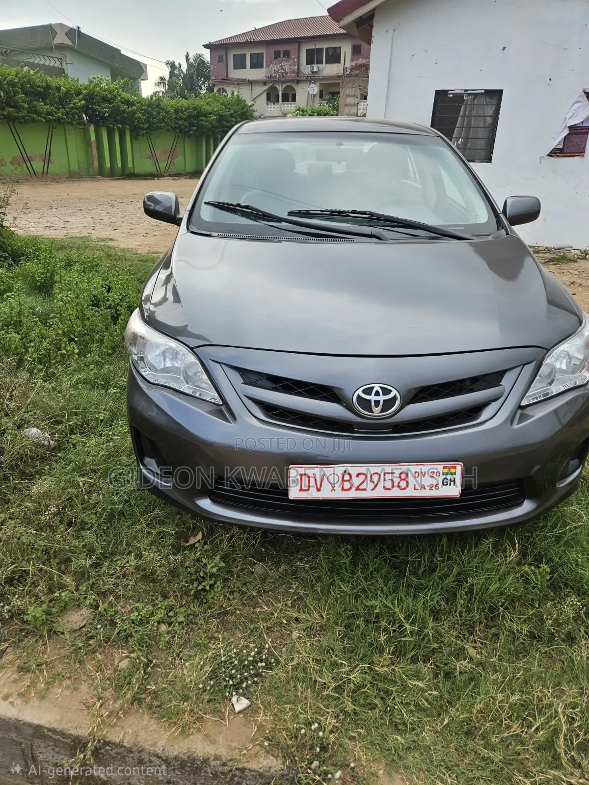 Toyota Corolla LE 4dr Sedan (1.8L 4cyl 4A) 2013 Gray