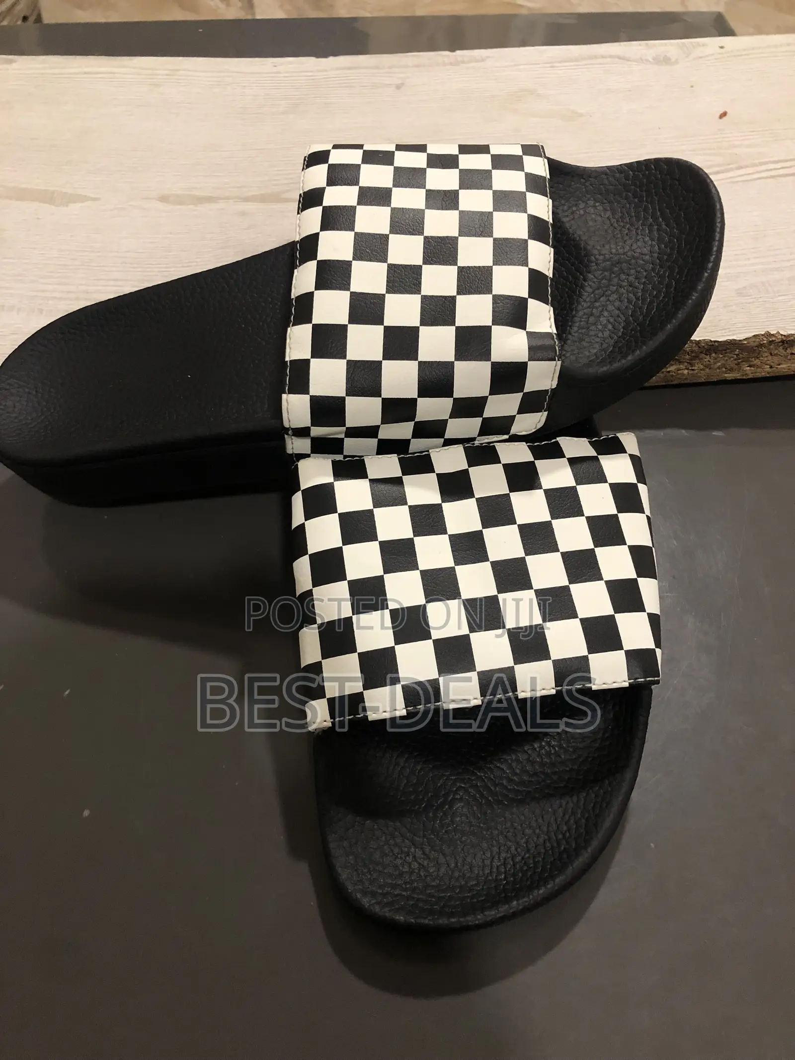 Vans Comfy Sliders Size 45/46
