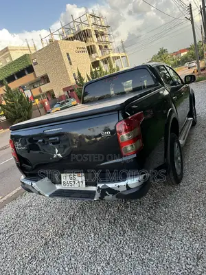 Mitsubishi L200 Double Cab 2.4 154hp 4WD 2017 Black