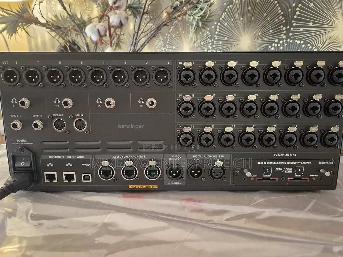Beringer Wing Rack Mixer