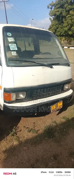 Nissan Caravan (Urvan) 2010 White