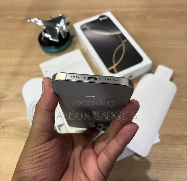 New Apple iPhone 16 Pro Max 1 TB Gray