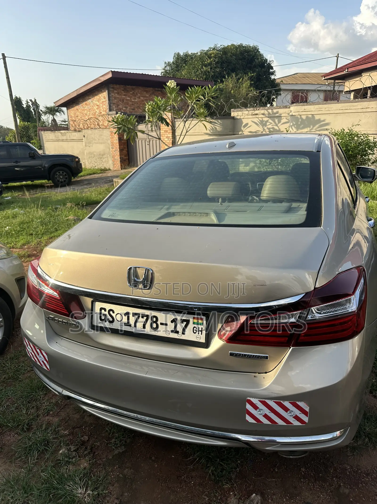 Honda Accord EX-L 4dr Sedan FWD (2.4L 4cyl 2A) 2016 Gold