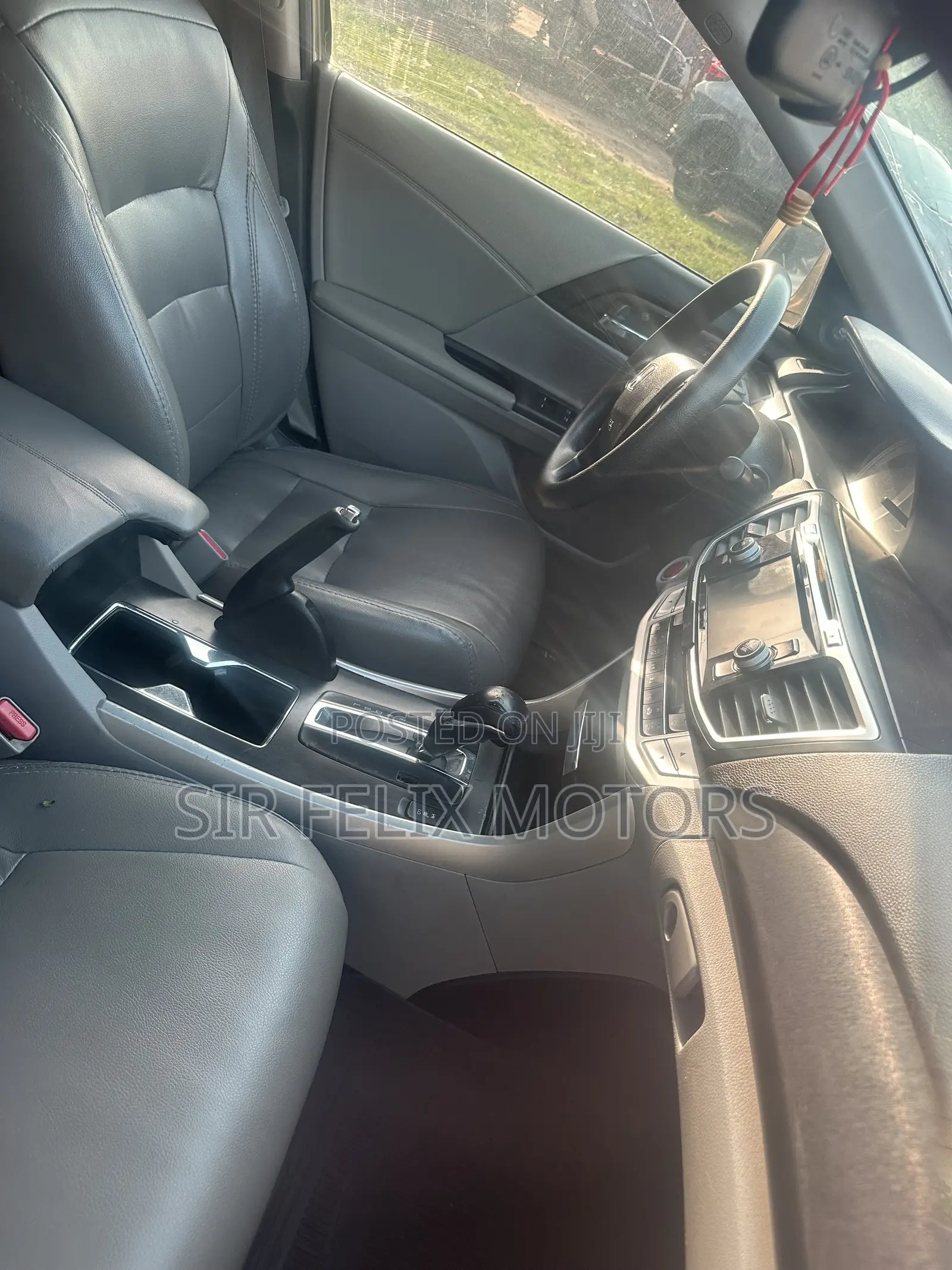Honda Accord EX-L 4dr Sedan FWD (2.4L 4cyl 2A) 2016 Gold