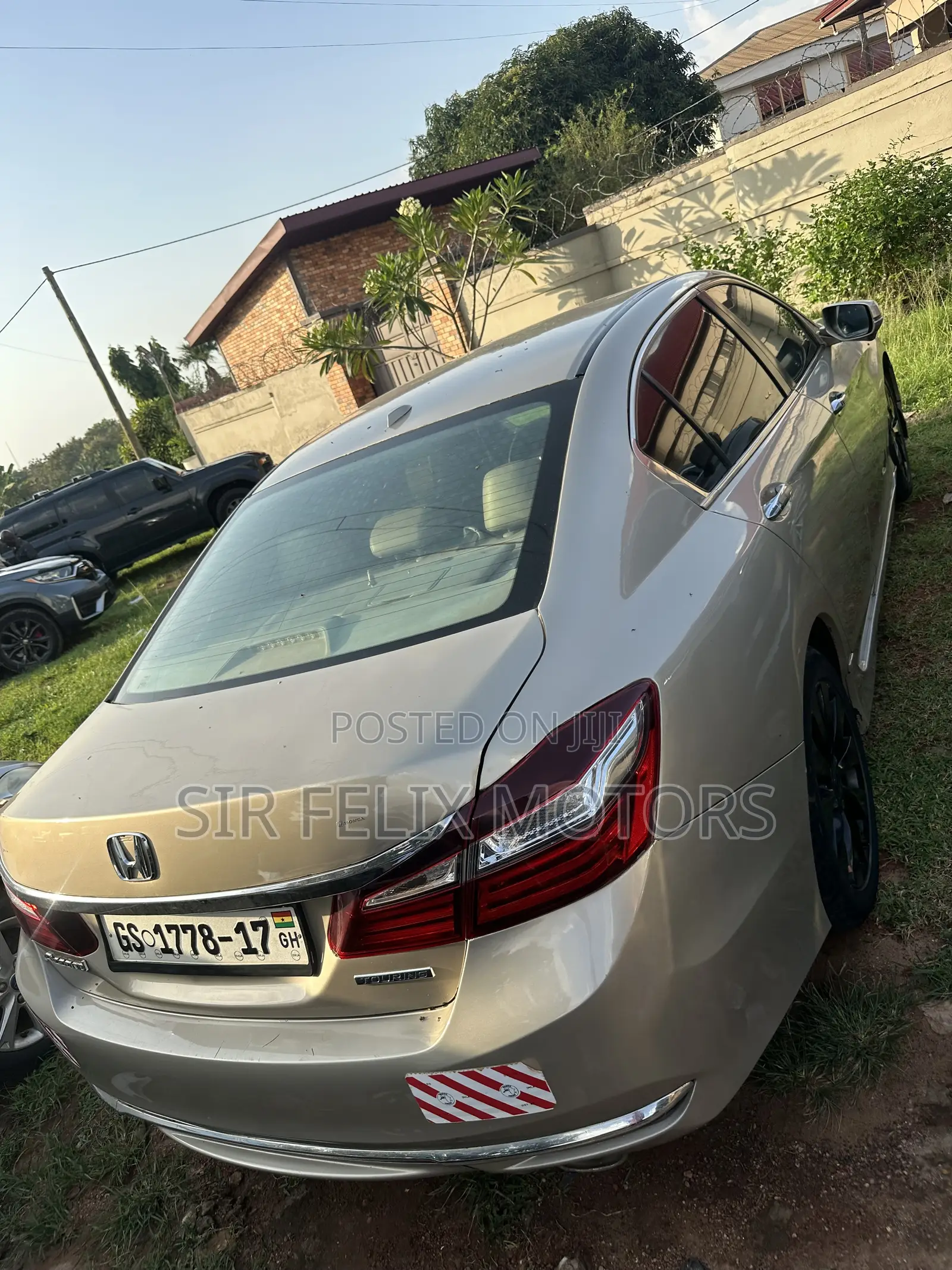 Honda Accord EX-L 4dr Sedan FWD (2.4L 4cyl 2A) 2016 Gold