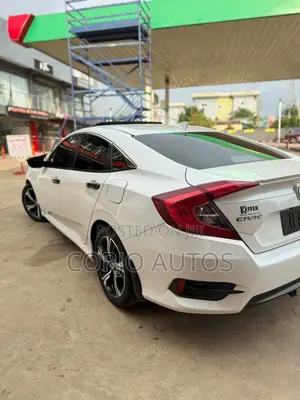 Honda Civic Touring 4dr Sedan (1.5L 4cyl) 2016 White