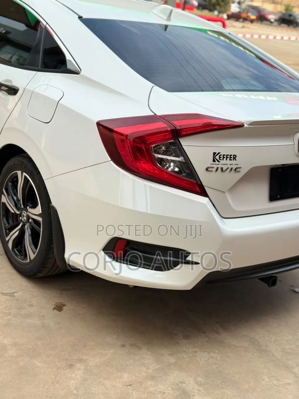 Honda Civic Touring 4dr Sedan (1.5L 4cyl) 2016 White