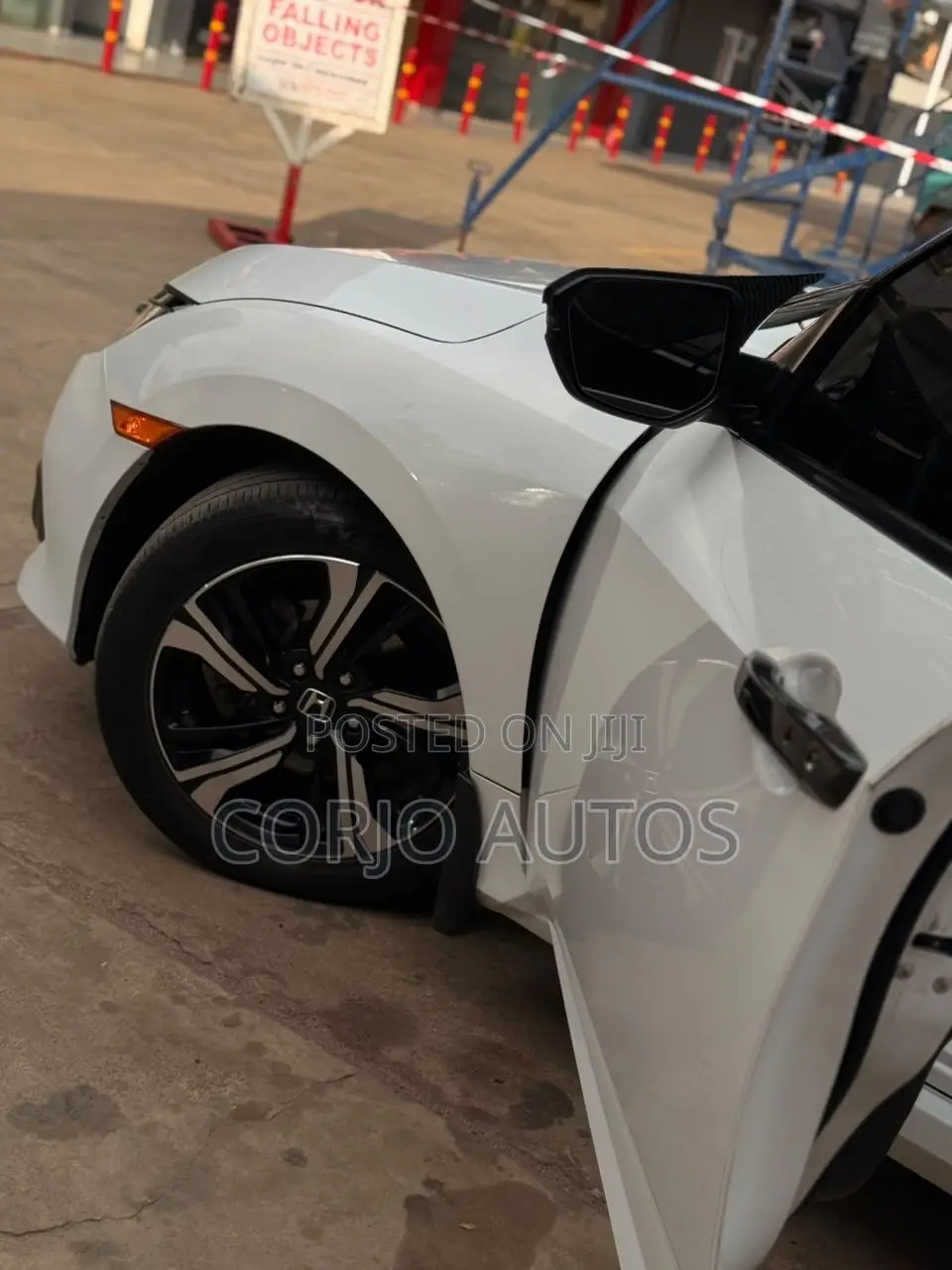 Honda Civic Touring 4dr Sedan (1.5L 4cyl) 2016 White
