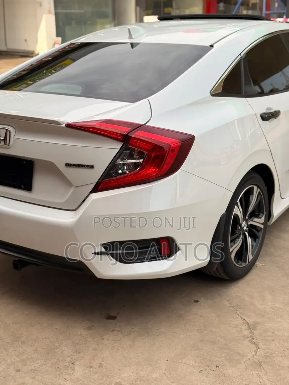 Honda Civic Touring 4dr Sedan (1.5L 4cyl) 2016 White