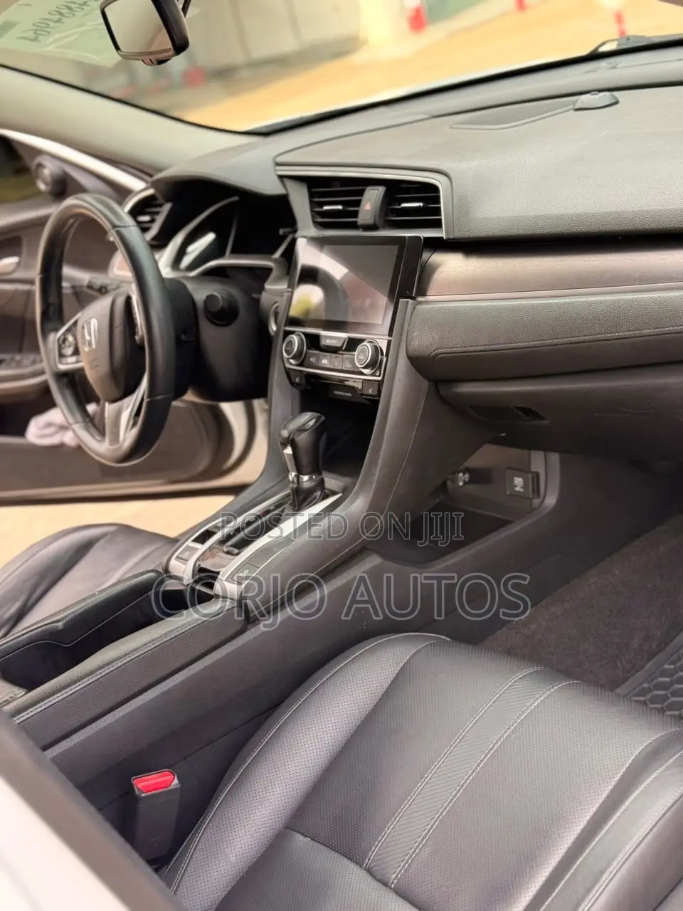 Honda Civic Touring 4dr Sedan (1.5L 4cyl) 2016 White