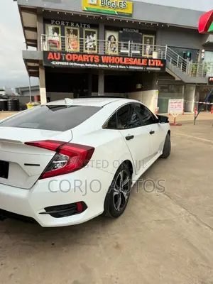 Honda Civic Touring 4dr Sedan (1.5L 4cyl) 2016 White