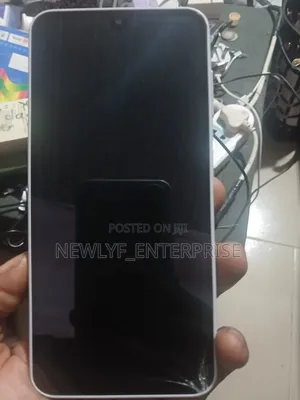 Samsung Galaxy A16 128 GB Silver