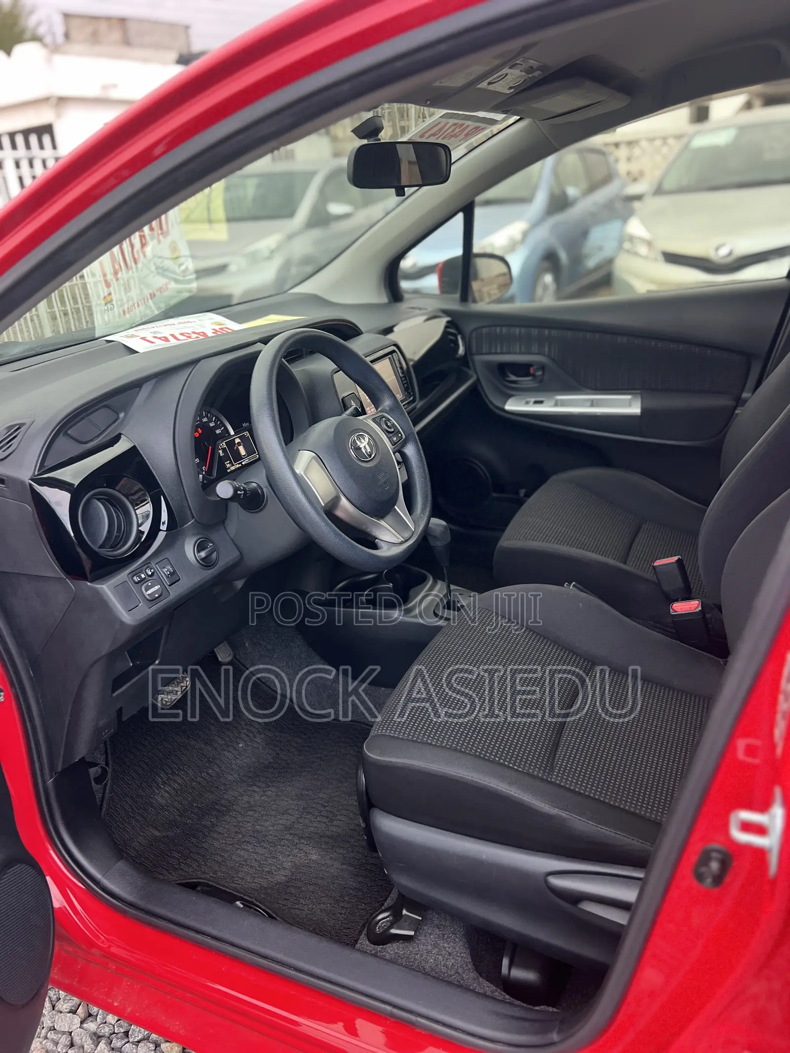 Toyota Vitz 1.3 AWD 3dr 2015 Red