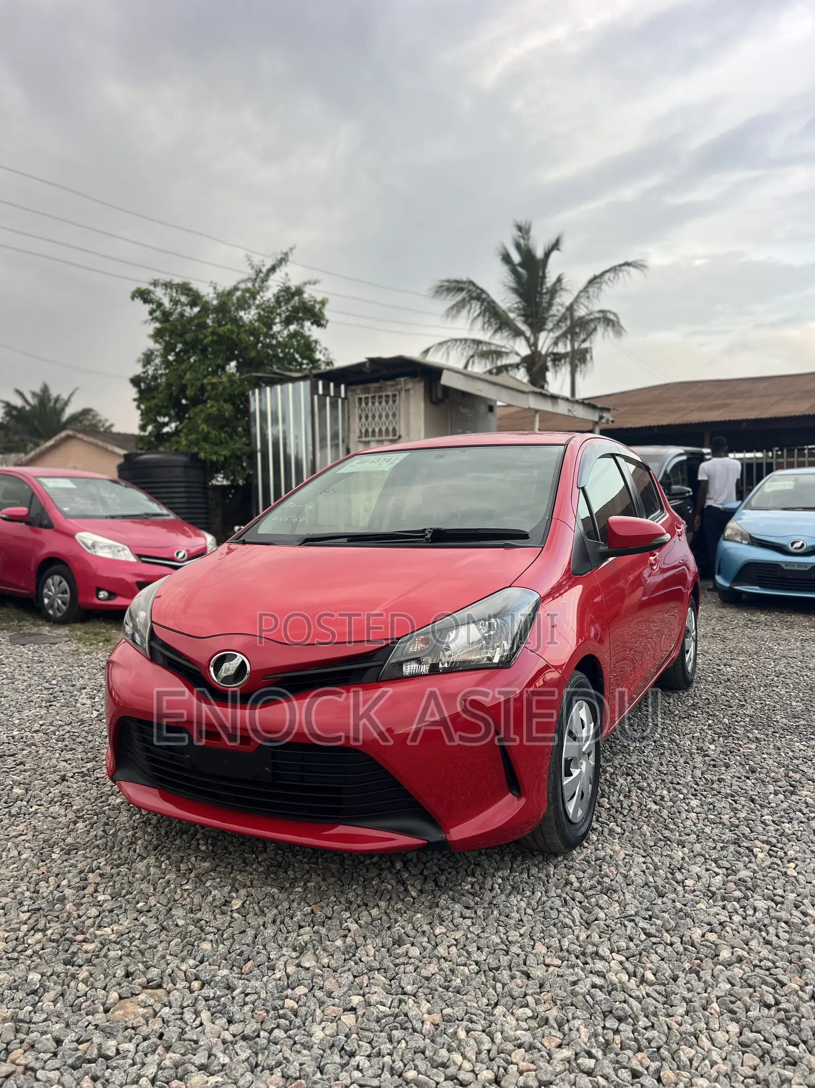 Toyota Vitz 1.3 AWD 3dr 2015 Red