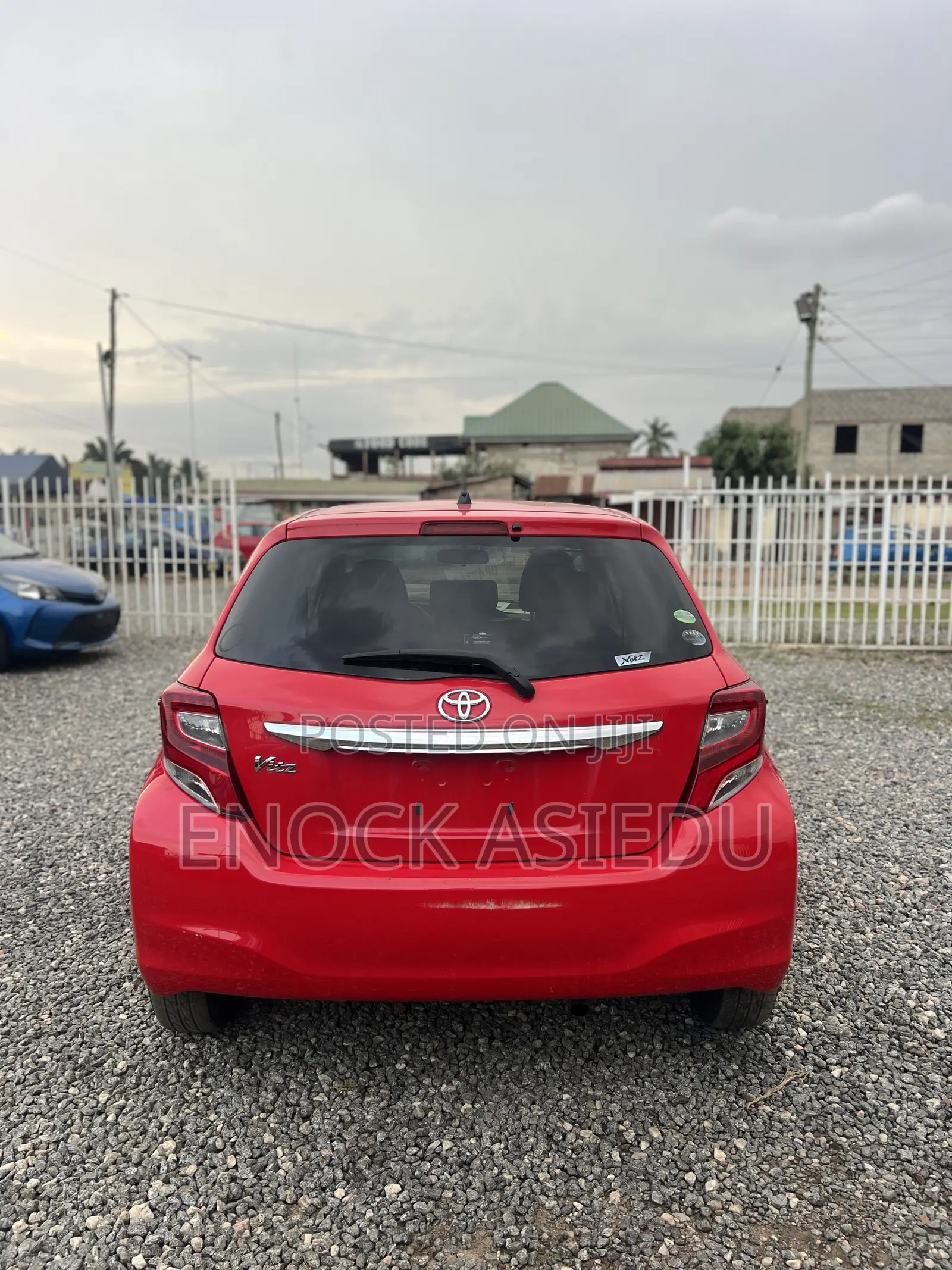 Toyota Vitz 1.3 AWD 3dr 2015 Red