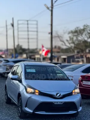 Toyota Vitz 1.3 FWD 3dr 2015 Silver
