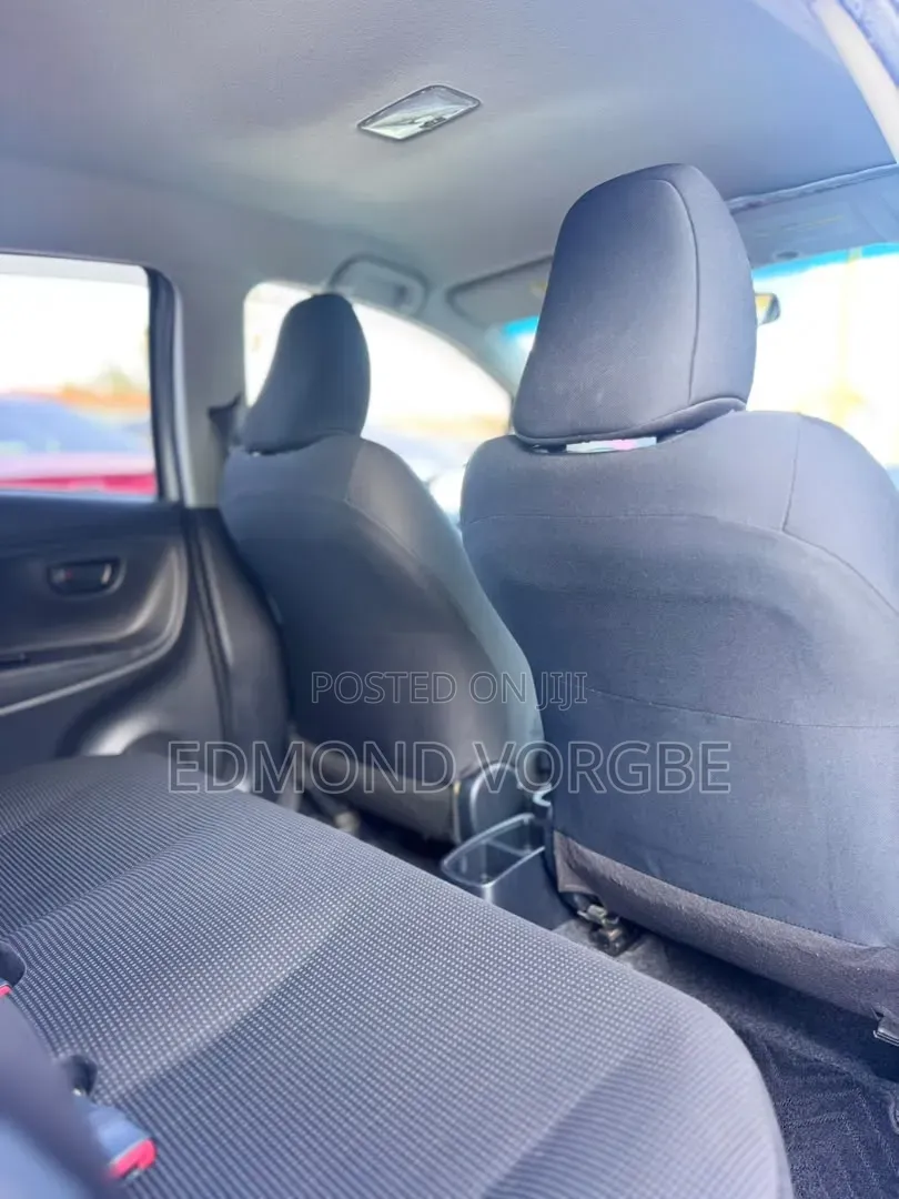 Toyota Vitz 1.3 FWD 3dr 2015 Silver