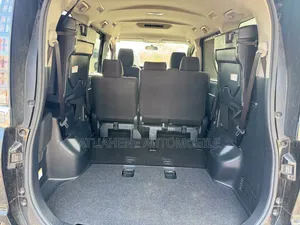 Toyota Voxy V 4WD 8-Seater 2015 Black