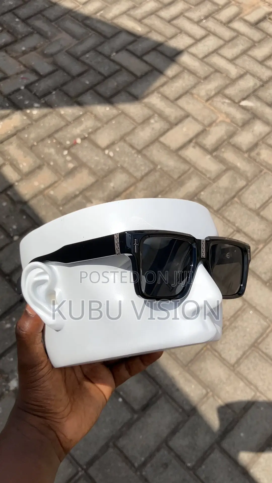 Bold Looking Classic Sunglasses for Men.