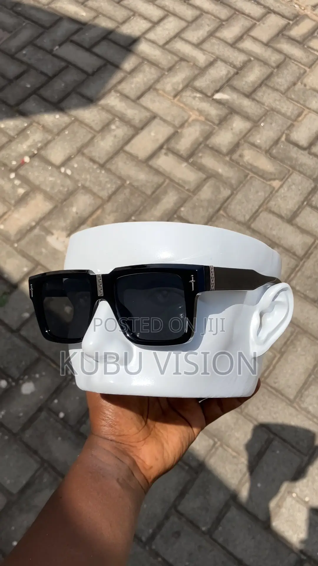 Bold Looking Classic Sunglasses for Men.