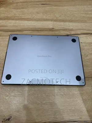 Laptop Apple MacBook Pro 2023 M3 8GB Apple M3 SSD 512GB