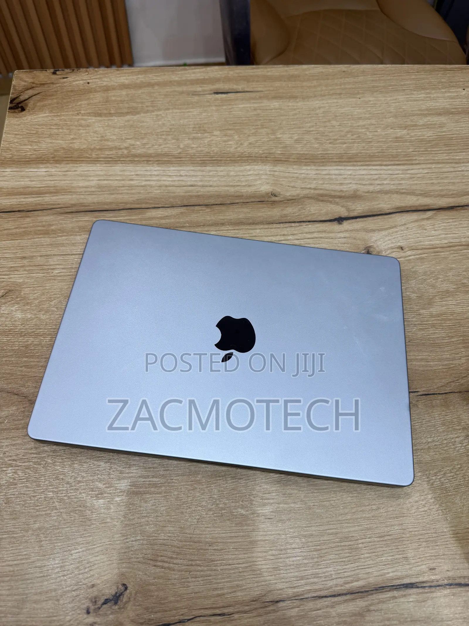 Laptop Apple MacBook Pro 2023 M3 8GB Apple M3 SSD 512GB
