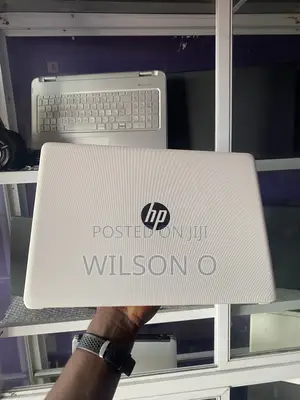 Laptop HP 14-ep0063 4GB AMD A4 SSD 60GB