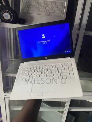 Laptop HP 14-ep0063 4GB AMD A4 SSD 60GB