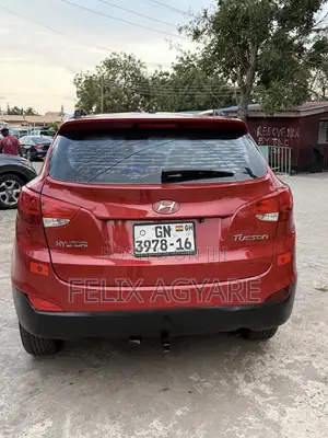 Hyundai Tucson 2013 Red