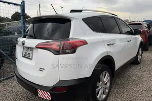 Toyota RAV4 2017 White
