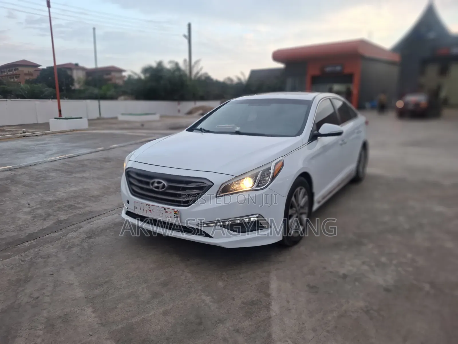 Hyundai Sonata Limited Sedan FWD (2.4L 4cyl 6A) 2017 White