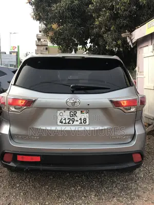 Toyota Highlander Limited V6 4x2 (3.5L 6cyl 6A) 2016 Silver