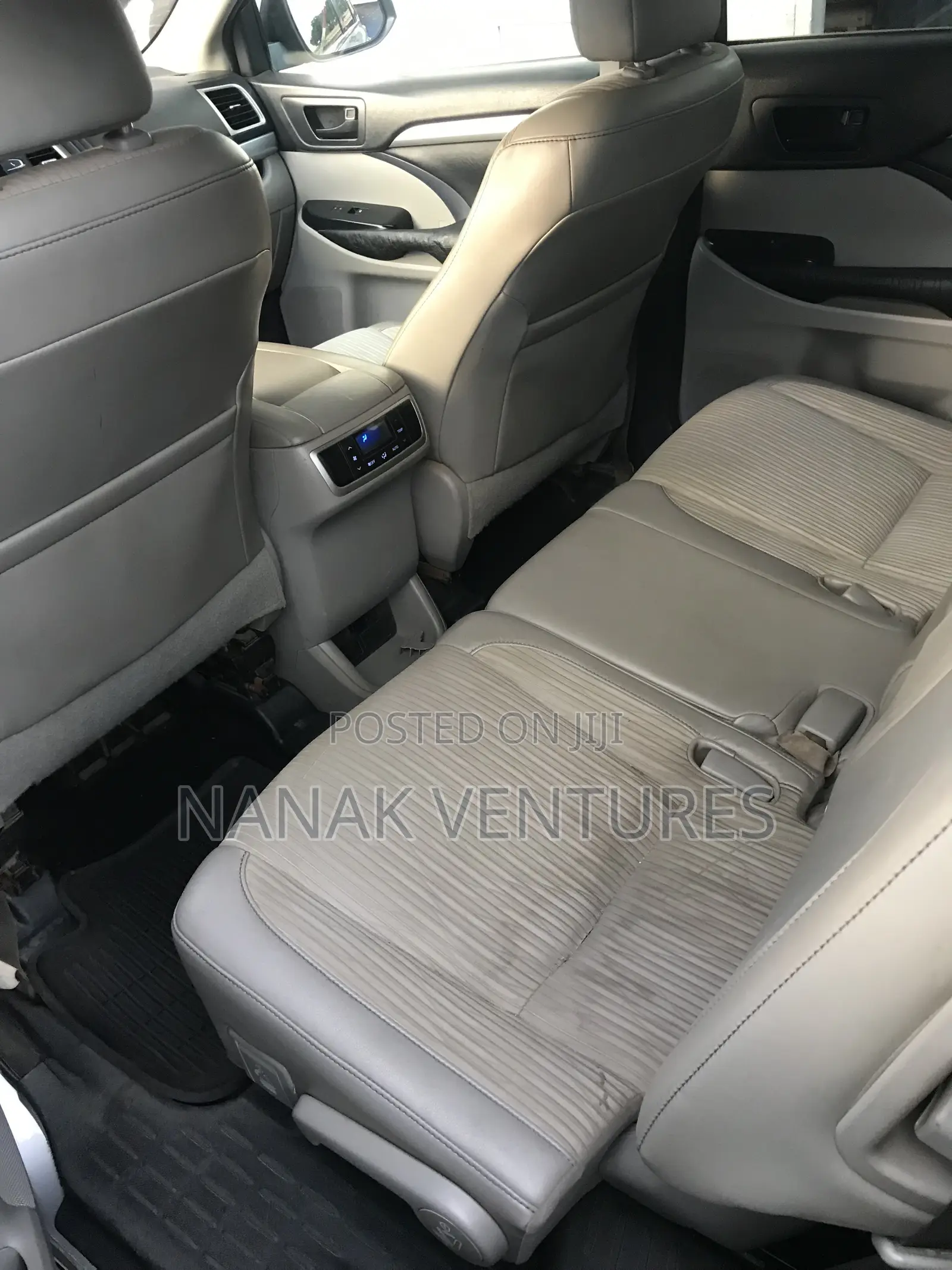 Toyota Highlander Limited V6 4x2 (3.5L 6cyl 6A) 2016 Silver