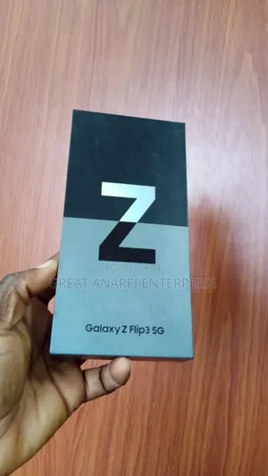 New Samsung Galaxy Z Flip 3 128 GB Gray