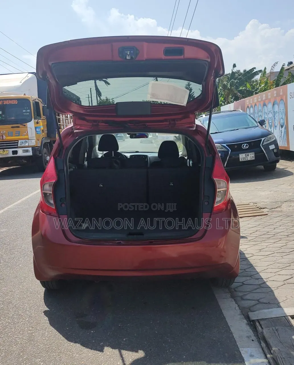 Nissan Note 1.6 Petrol 2016 Red